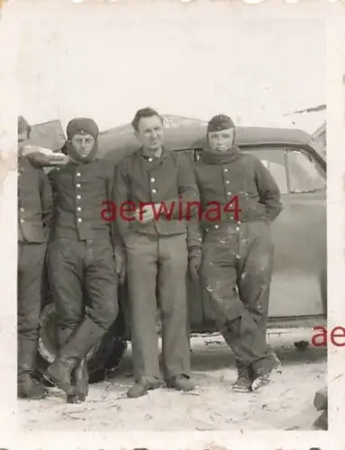 Deutsche Soldaten Pioniere am PKW in Orel Russland Ostfront