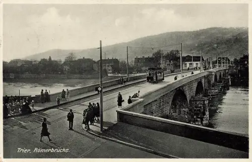 AK Trier Römerbrücke Strassenbahn Hessen 1933 gelaufen Postkarte