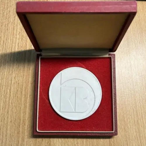 DDR Medaille Porzellan KB Kulturbund Für verdienstvolle Mitarbeit