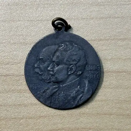 Medaille Erinnerung an die siegreichen Kämpfe im Ost und West 1914 - 1915 1. WK