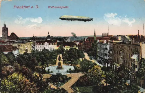 Zeppelin über den Wilhelmsplatz in Frankfurt Oder Brandenburg Postkarte AK 1915
