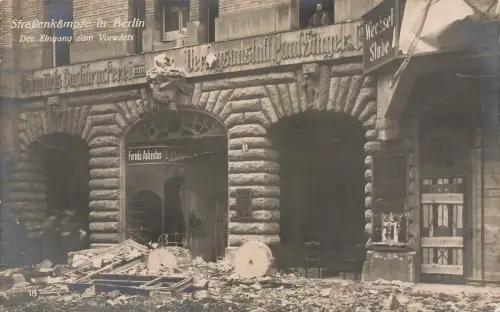 AK Berlin Straßenkämpfe Eingang Vorwärts Buchdruckerei Berlin Postkarte
