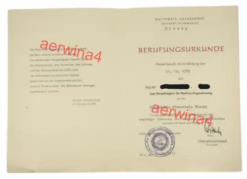 DDR NVA Nachlass LSK JAG 15 Flugzeugführer/Fluglehrer Oberstleutnant Pilotenhelm