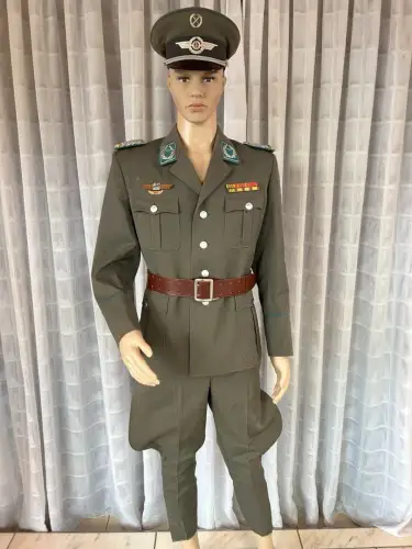 DDR NVA Nachlass LSK JAG 15 Flugzeugführer/Fluglehrer Oberstleutnant Pilotenhelm