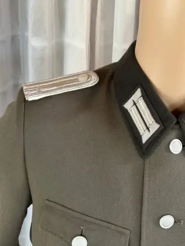 DDR NVA Uniformjacke Offizier Mot-Schützen Gr. g48 1970 schwarzer Kragen