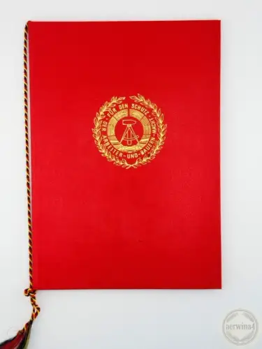 DDR Medaille für Treue Dienste in der NVA in Gold mit Urkunde Major 1973