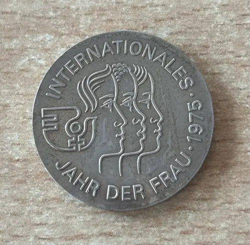 DDR 5 Mark 1975 InternationalesJahr der Frau Gedenkmünze