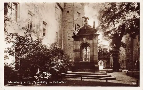 AK Merseburg Rabenkäfig Schloßhof Sachsen-Anhalt 1932 gelaufen Postkarte