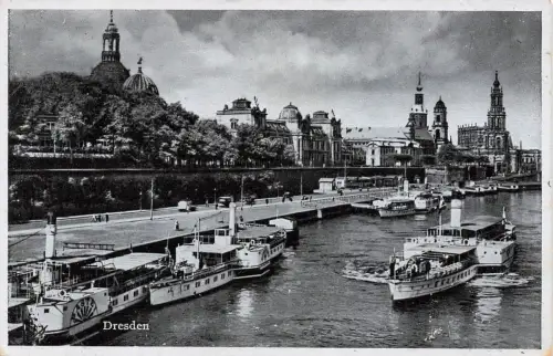 AK Dresden Landungsplatz Dampfschiff Bastei Sachsen 1941 gelaufen Postkarte