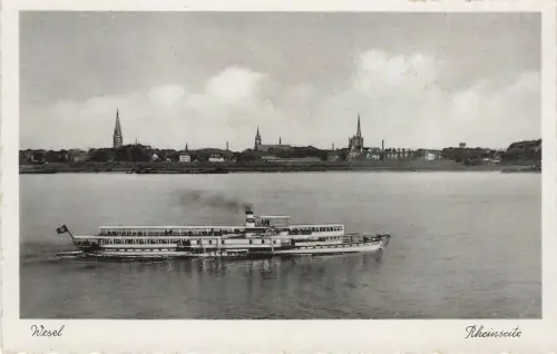 AK Wesel Rheinseite Dampfer Kirche Nordrhein-Westfalen ungelaufen Postkarte