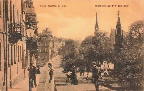 AK Freiberg Horsntrasse Brunnen Menschen Sachsen 1909 gelaufen Postkarte