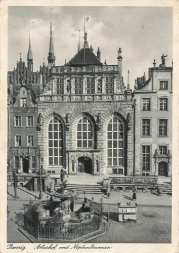 AK Danzig Artushof Neptunbrunnen Danzig 1942 gelaufen Postkarte