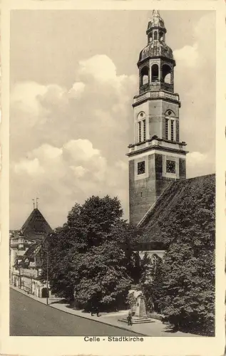 AK Celle Stadtkirche Niedersachsen ungelaufen Postkarte
