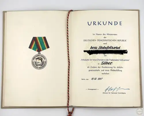 DDR MfS Nachlass Stasi Unterleutnant Offizier Medaillen Urkunden Abzeichen