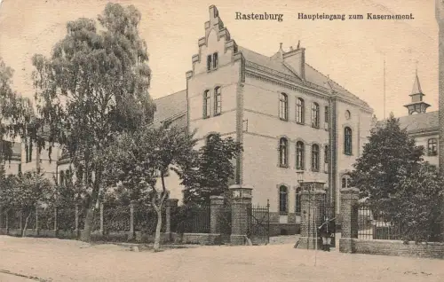 Haupteingang zum Kasernement in Rastenburg Ostpreussen Postkarte AK 1912