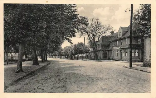 Brottewitz b. Mühlberg Weidners Gasthof und Gefallenenehrenmal Postkarte AK