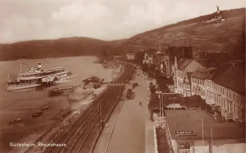 Rüdesheim Rheinstrasse Dampfer Garage National-Denkmal Niederwald Postkarte AK