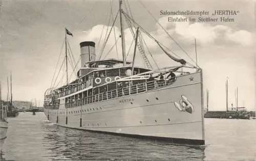 Einfahrt im Hafen Salonschnelldampfer Hertha Stettin Pommern Postkarte AK