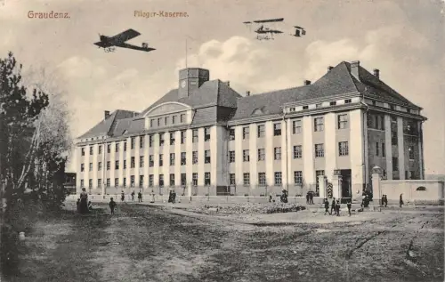 Graudenz / Grudziądz Flieger - Kaserne Flugzeuge Postkarte