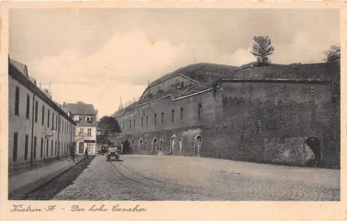 Küstrin-A. Kostrzyn Der hohe Cavalier Strasse alte Auto