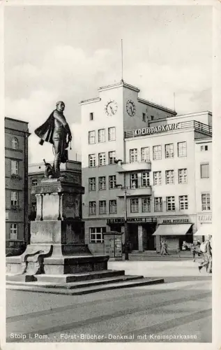 Fürst Blücher-Denkmal mit Kreis Sparkasse in Stolp Słupsk Pommern Postkarte AK