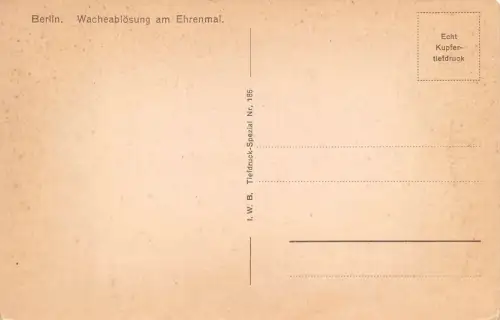 Berlin Wacheablösung am Ehrenmal Postkarte