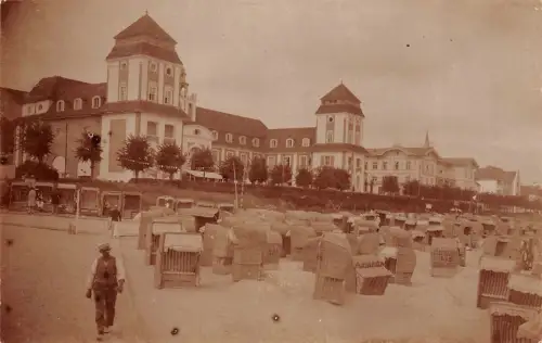 Strand Binz Rügen Mann am Strand Kurhaus Orig. Foto