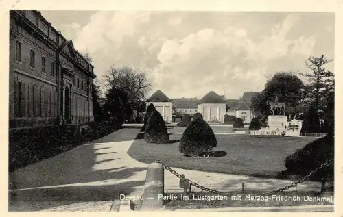 Dessau Partie im Lustgarten mit Herzog-Friedrich-Denkmal Postkarte AK 1937