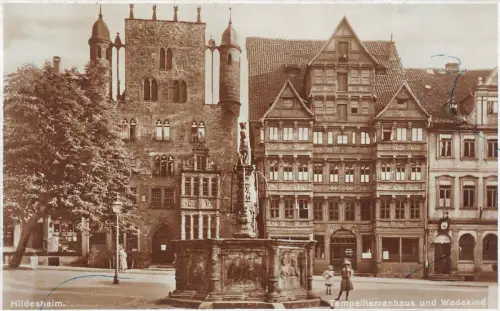 Hildesheim Tempelherrenhaus und Wedekind Niedersachsen Postkarte AK