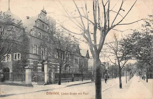 Bitterfeld Linden-Straße mit Post Postkarte