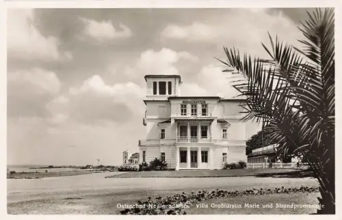 Villa Großfürstin Marie und Strandpromenade in Heiligenbad Meckl. Postkarte AK