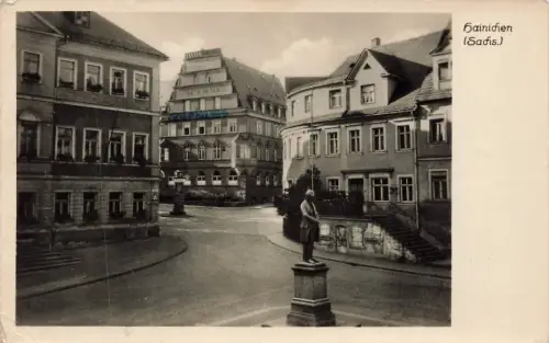Platz der Deutsch-Sowj.-Freundschaft mit Denkmal Hainichen Sachsen Postkarte AK