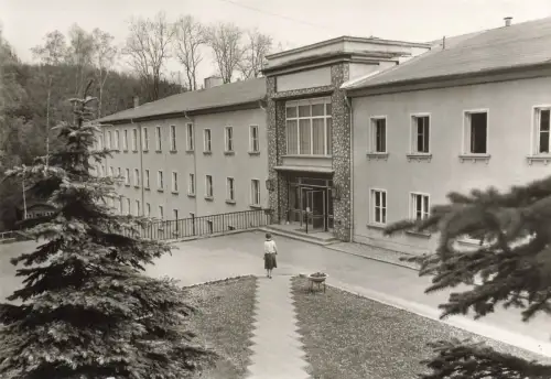 Bezirksschule Albert Funk in Weissbach Erzgebirge Sachsen Postkarte AK