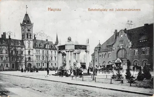 Haynau Schlesien Bahnhofplatz Jubiläumsbrunnen Pferdewagen Kinder Postkarte 1918