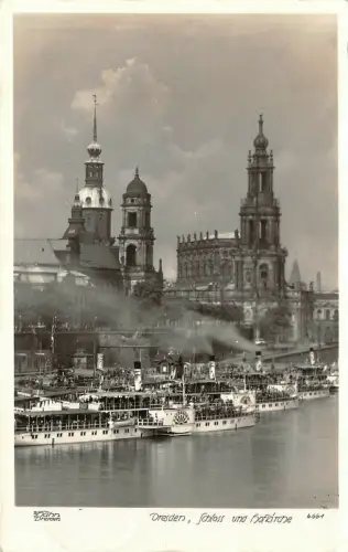Dresden Schloss und Hofkirche an der Elbe Dampfer AK 1941, Foto Walter Hahn 4661