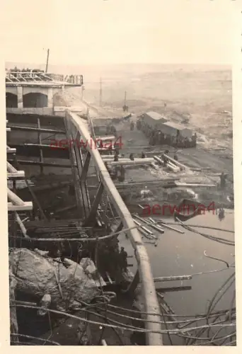 gesprengte Dnepr Brücke Pionierarbeiten bei Smolensk Ostfront Rußland