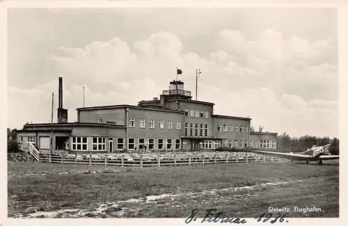 Gleiwitz Gliwice Schlesien Flugzeug am Flughafen Fotokarte