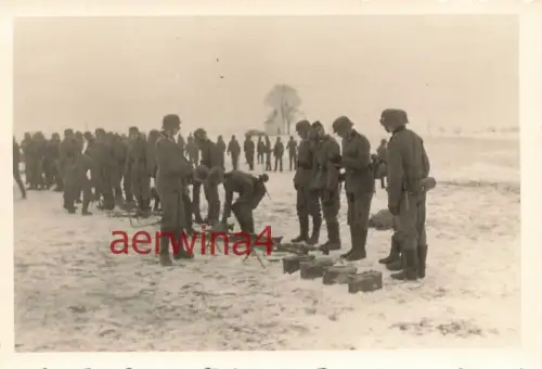 Deutsche Soldaten mit MG-34 vor dem Einsatz Orel Russland Ostfront