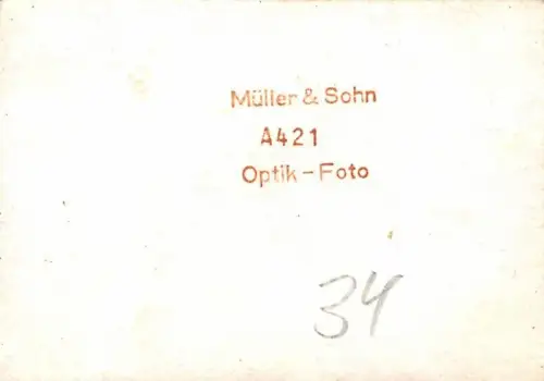 Franz. Gräber mit Stahlhelm bei Albert Frankreich