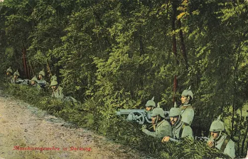 Maschinengewehre in Deckung Soldaten Postkarte AK 1916