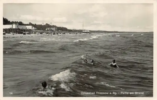 Ostseebad Thiessow a. Rg. Partie am Strand Postkarte AK 1934