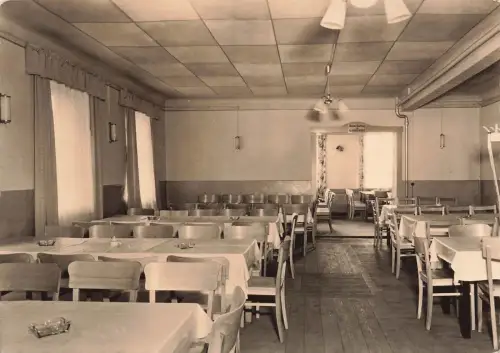 Innenansicht Konsum-Gaststätte Leipe Spreewald Brandenburg Postkarte AK