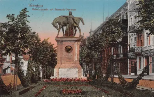 Graudenz Getreidemarkt mit Bismarck-Denkmal Feldpostkarte AK 1915