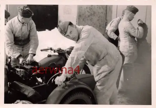 Technischer Dienst am Motorrad NSU 501