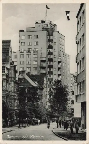 Hochhaus und Straßenansicht in Kattowitz Oberschlesien Postkarte AK 1942