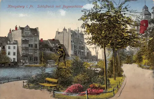 Königsberg i. Pr. Schloßteich mit Bogenschütze AK