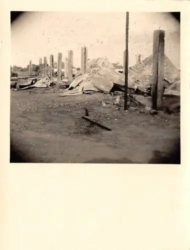 zerstörte Flugzeughallen Flugplatz Minsk Russland