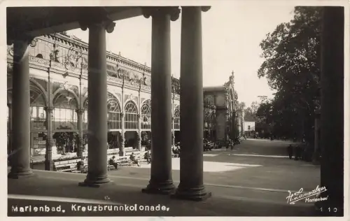 Kreuzbrunn Kolonade in Marienbad Mariánské Lázně Böhmen Postkarte AK 1939