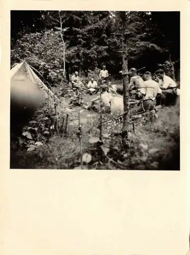 nackte Soldaten Zeltlager Polotschin Russland