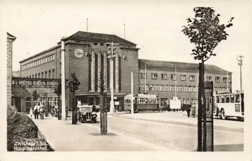Hauptbahnhof mit Straßenbahn, Bus und PKW Zwickau Sachsen Postkarte AK